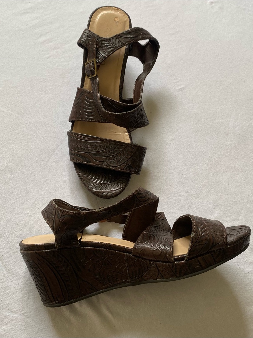 Bella Vita Women's Brown Wedge Sandals - Comfortable Strappy Design